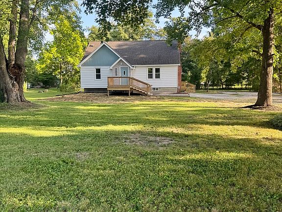 2nd image of 205 W Main St