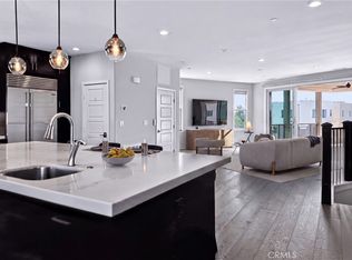 195 Stellar, Irvine, CA 92618