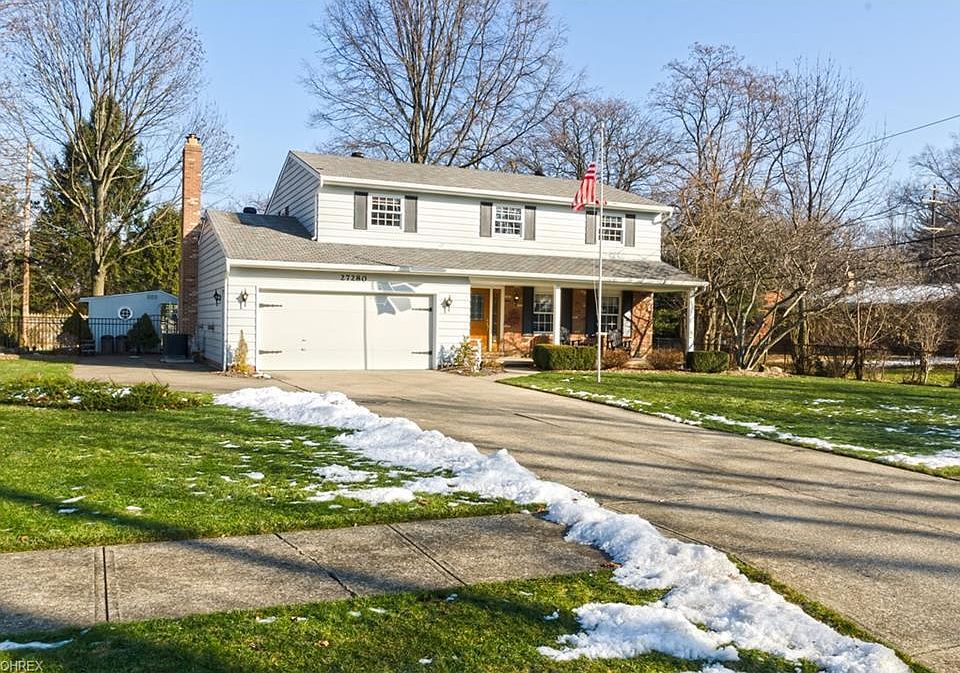 1st image of 27280 Benwood Cir