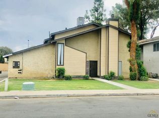 4609 Country Place Ln, Bakersfield, CA 93313
