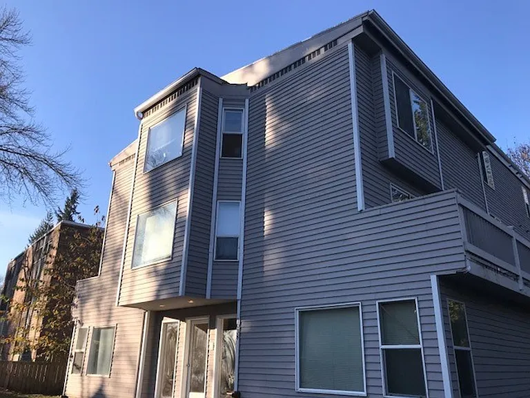 1038 NE 125th St — Photo 8