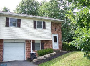 10 Sycamore Cir, Stevens, PA 17578