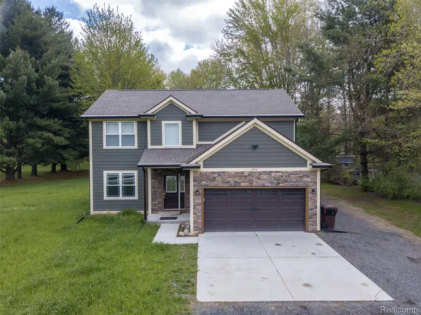 11913 Tuttle Hill Rd, Willis, MI 48191