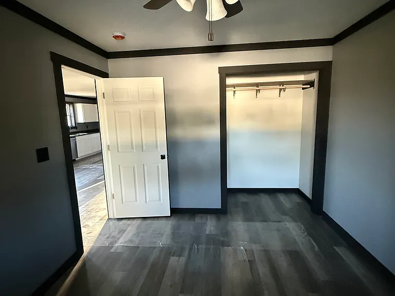 906 N 6th St #4 — Photo 10