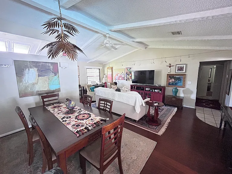 3900 Glen Oaks Manor Dr — Photo 7