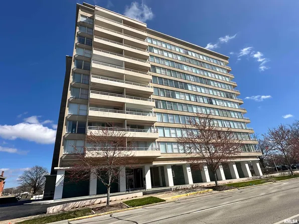 718 S 7th St APT 302, Springfield, IL 62703