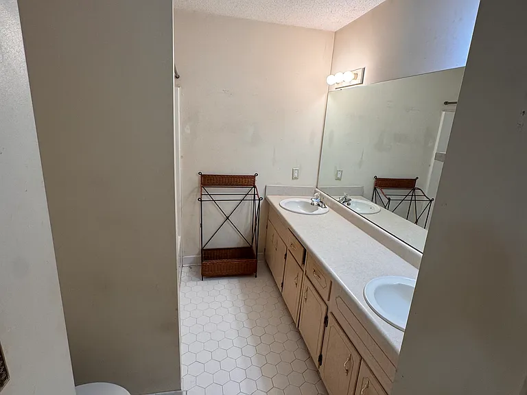 112 Oak Leaf Cir — Photo 10