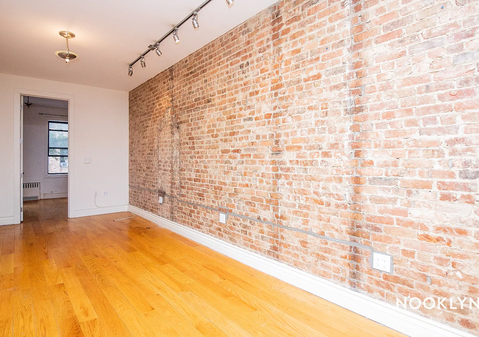 227 Stanhope Street — Photo 4