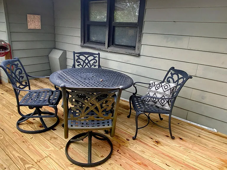 303 Interbay Ave — Photo 17