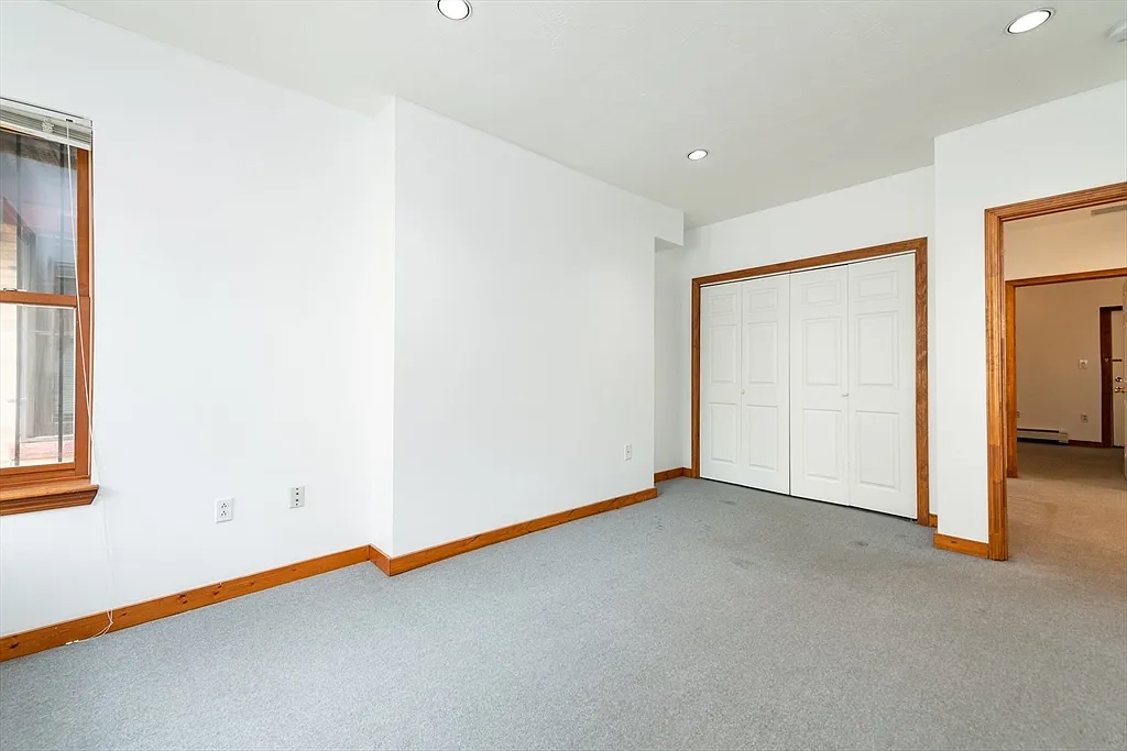 2 bed, 1.5 bath, 1200 sqft, $3,400 — Photo 1