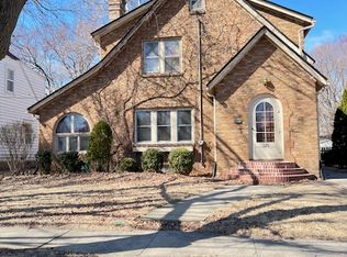 320 N Rockford Ave, Rockford, IL 61107