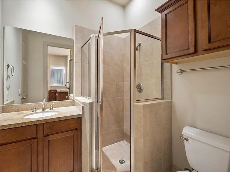 2816 Leeland St — Photo 18