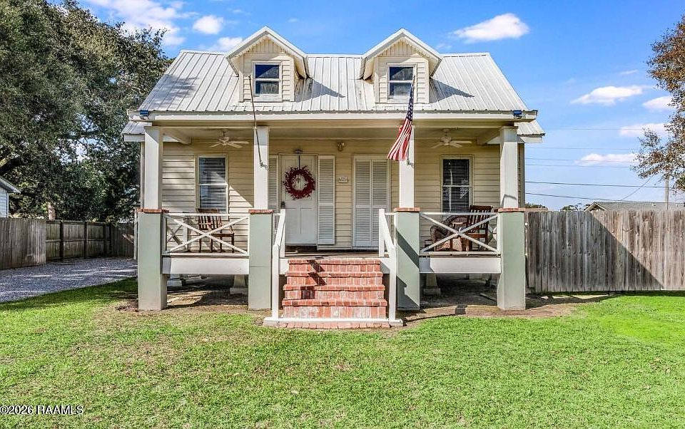 1st image of 1918 Blake St