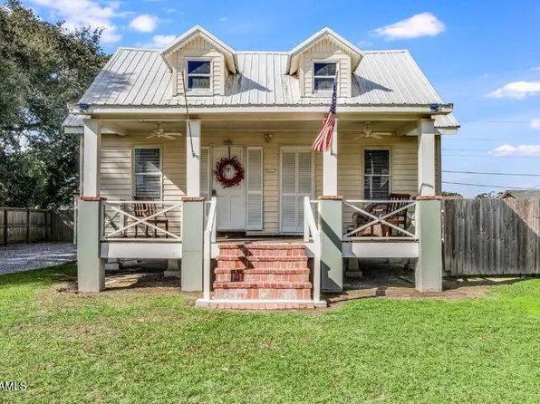 1918 Blake St, Abbeville, LA 70510