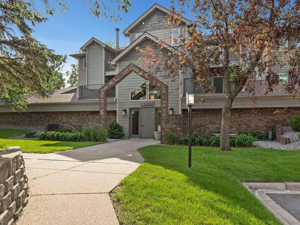 2170 Ridge Dr APT 11, Saint Louis Park, MN 55416