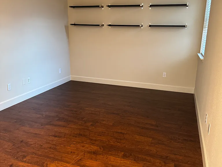 8015 Vertine Ct — Photo 7