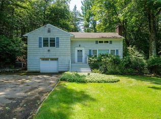 10 Valley View Rd, Chappaqua, NY 10514