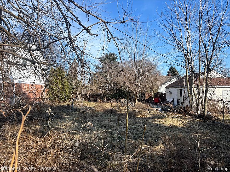 2nd image of 0 Elmwood Ave