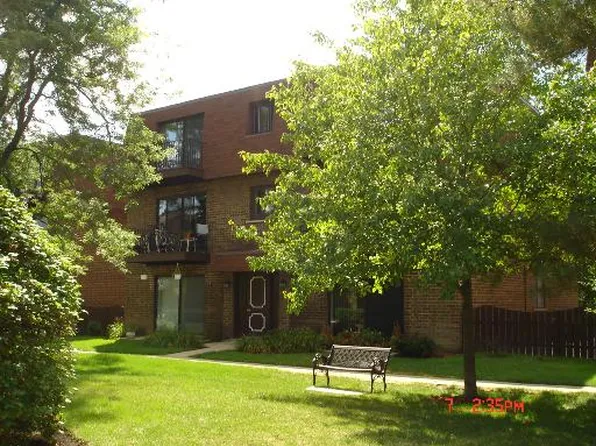 9814 Bianco Ter #U-188, Des Plaines, IL 60016