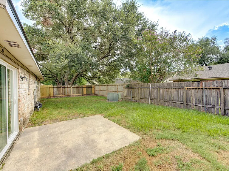 950 Grand Junction Dr — Photo 30