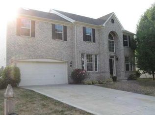 624 Weeping Way Ln, Avon, IN 46123