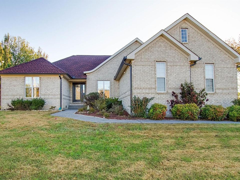 FRONT OF HOUSE