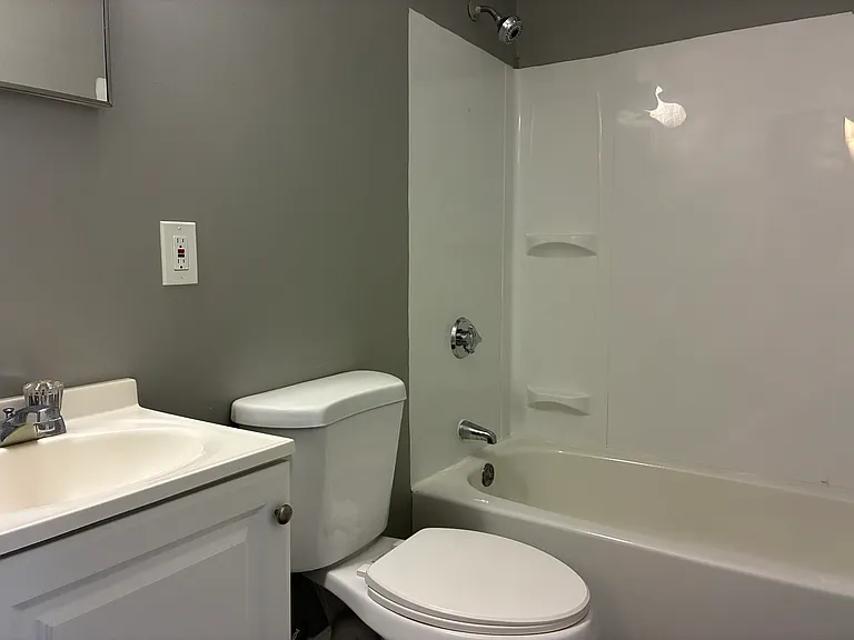 301 Main St #401 — Photo 7