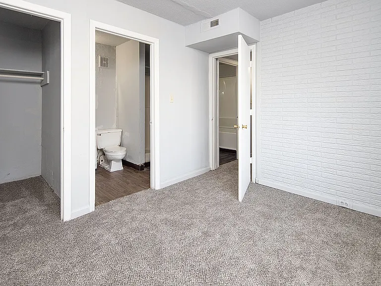 Lynnwood Garden Apartments — Photo 50