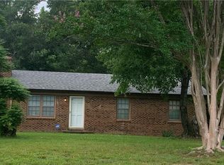 2030 Bishop Rd, Greensboro, NC 27406