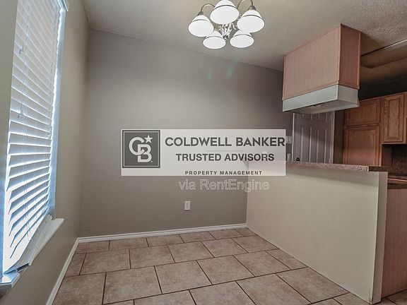 4th image of 2401 87th St Unit A