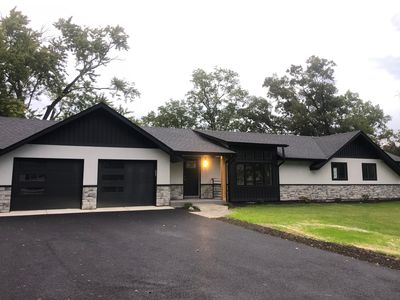 8740 W 96th St, Palos Hills, IL, 60465