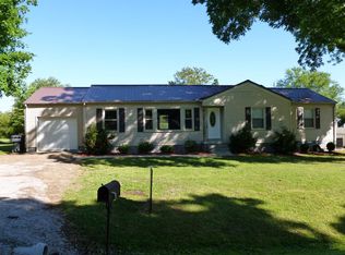 601 Iris Dr, Manchester, TN 37355