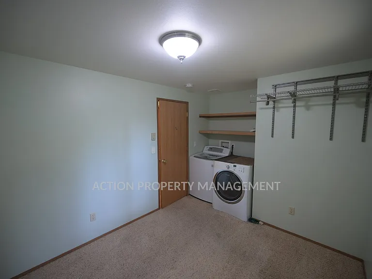 353 Madrona Way — Photo 13