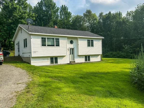 25 Carter Road, Etna, ME 04434