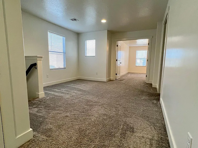 3128 E Halo Ln — Photo 12