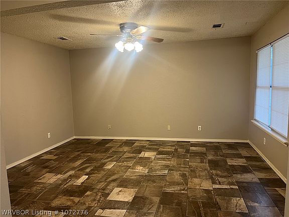 3rd image of 1008 Flat Rock Dr