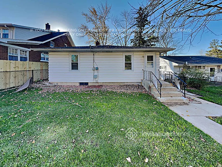 1159 W Marion St — Photo 18