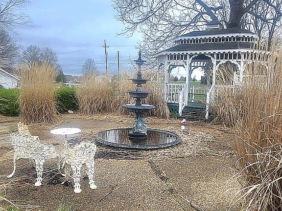 Water fountain and gazebo 