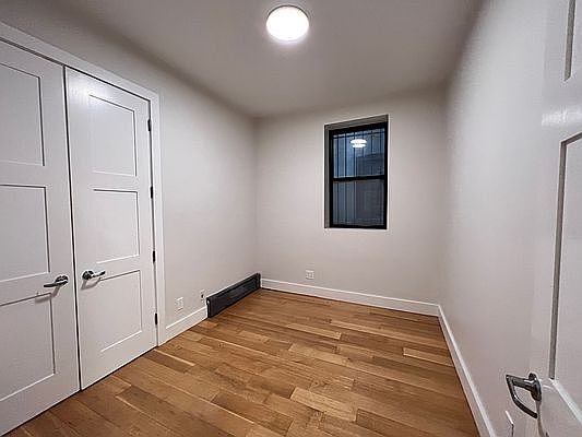 4th image of 323 Knickerbocker Ave #A