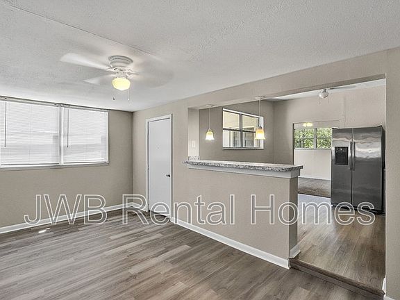 3rd image of 9148 13th Ave