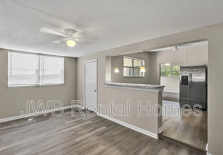 9148 13th Ave — Photo 3