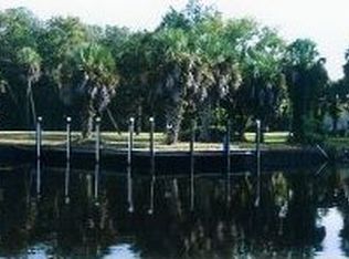 2050 NW 19th St, Crystal River, FL 34428