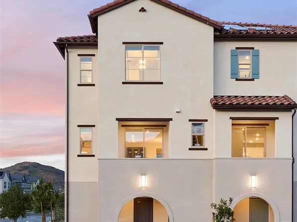 2626 Sprout 101 Ln, Corona, CA 92883