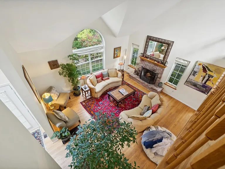 6 Wolf Way — Photo 18