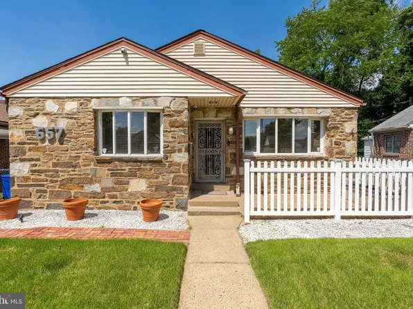657 Hendrix St, Philadelphia, PA 19116