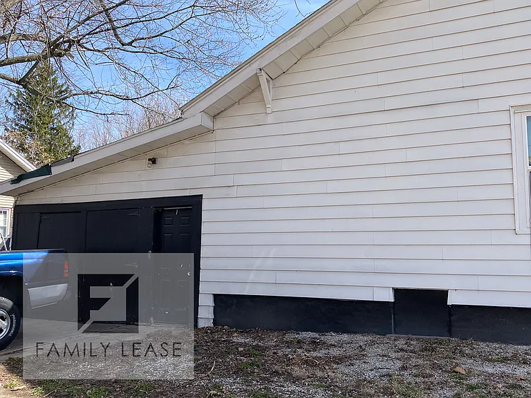 1904 E Prairie St — Photo 17