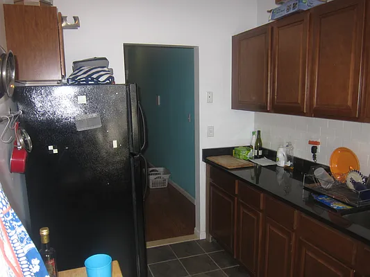 Rented by Realty 2000 Corp | media 42