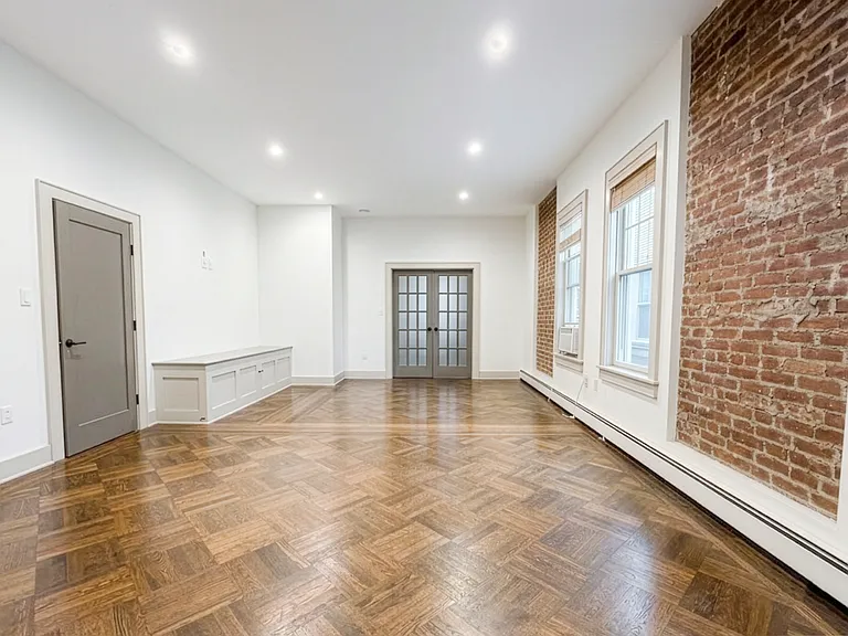 59-31 Grove St #2 — Photo 3