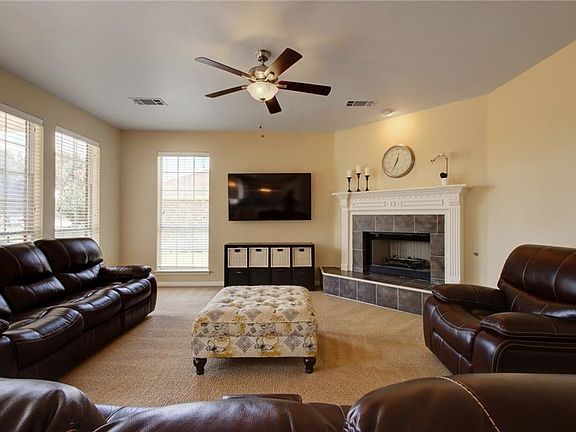 4th image of 19117 Sotogrande Dr