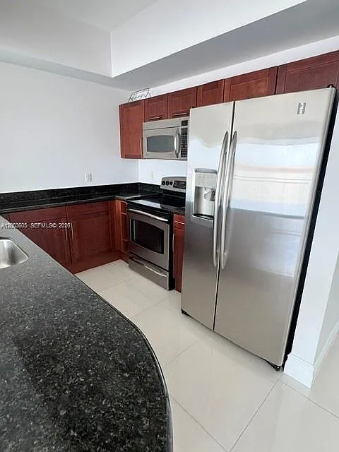 Downtown Dadeland Condo N — Photo 2